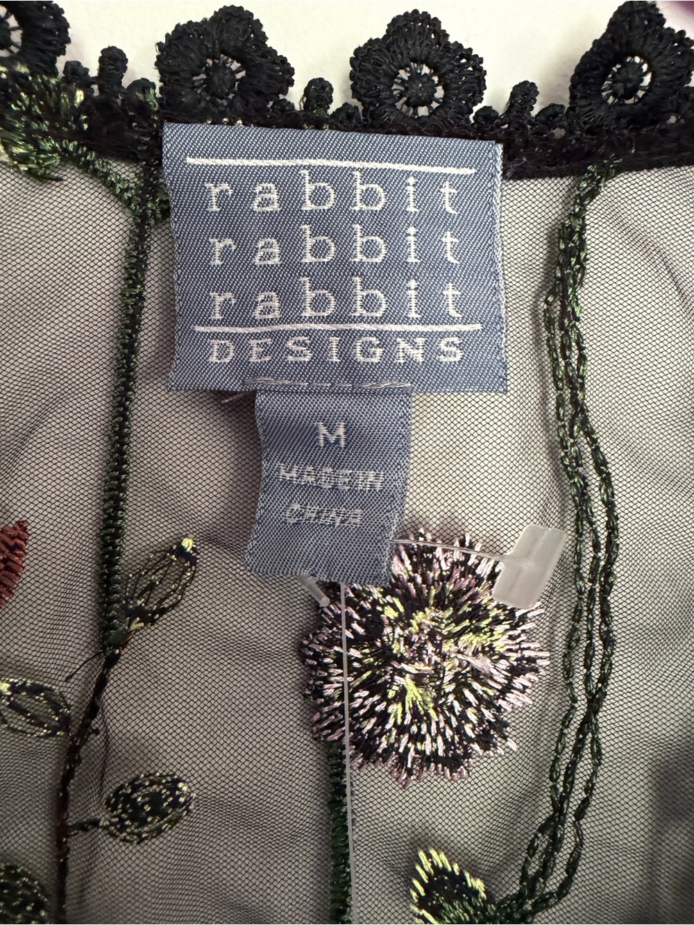 NWOT Rabbit Rabbit Rabbit Sheer Floral Embroidered Cardigan M Medium - Picture 5 of 6